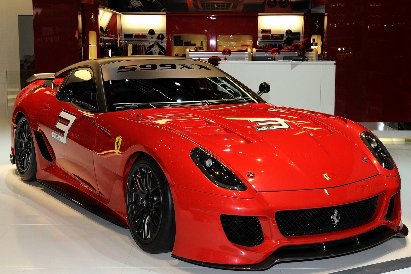 Ferrari 599XX: 8 фото