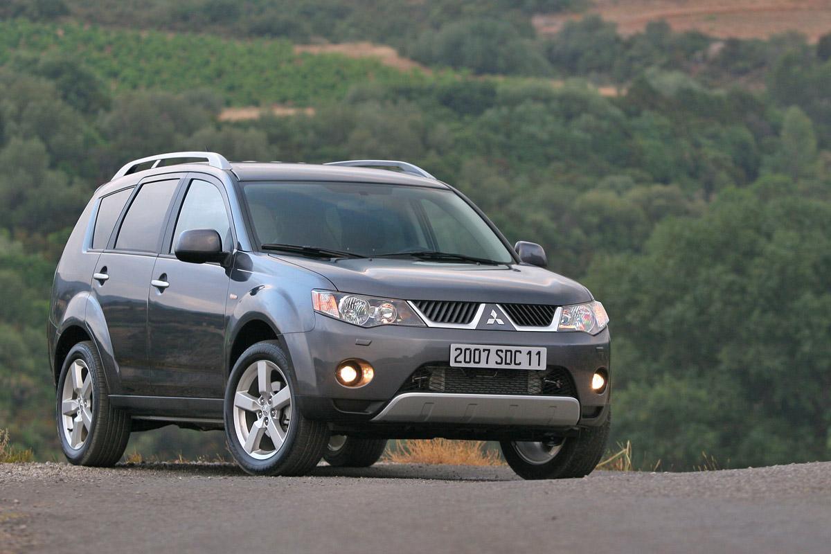 Mitsubishi Outlander I