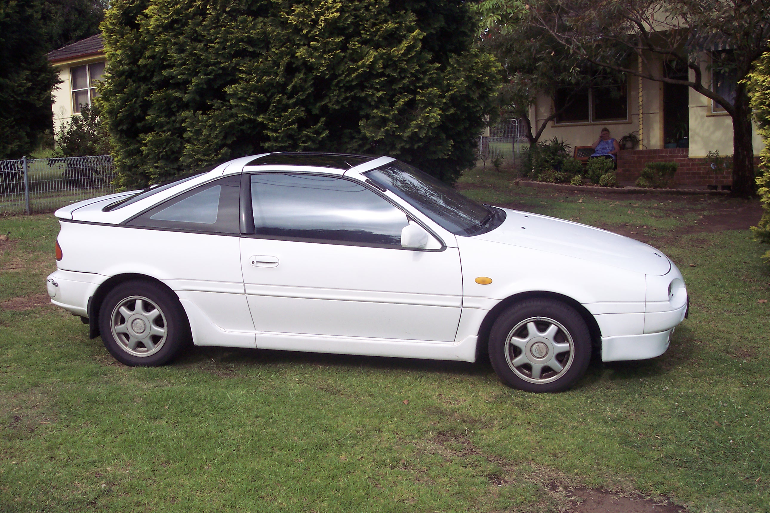 Nissan NX-Coupe